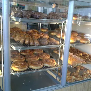 They have rasberry and chocolate filled.