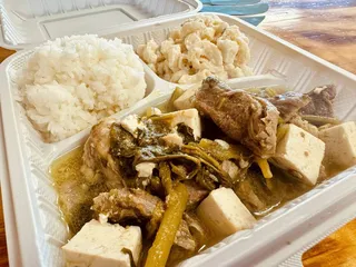 Camille's Hawaiian Food