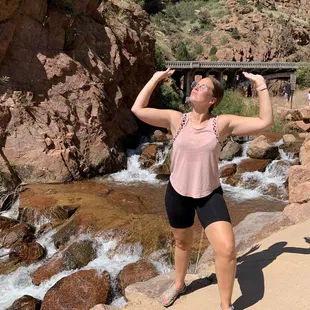 I'm holding up the bridge!