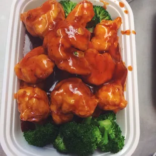 Try our delicious General Tso&apos;s Shrimp！！！