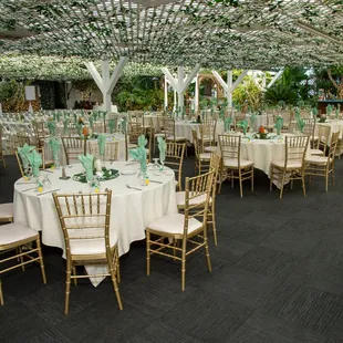 Garden Room - 106 guests at this wedding.