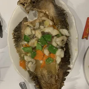 Deep fried sole fish with vegetables