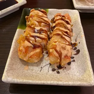 Crab Rangoon Roll