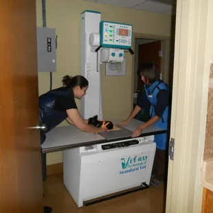 Digital x-ray. This allows us to have results in minutes.