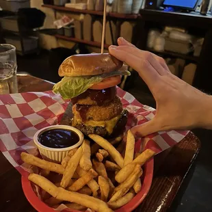 BBQ onion ring burger