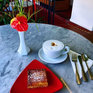 Vanilla latte and lilikoi bar  IG: @fooddeclassified