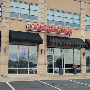 the outside of a restaurant