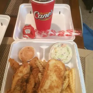 The Box Combo contains chicken strips x 4, cole slaws, fries, toast, and drink.