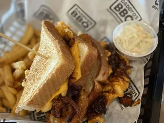 DaddyO's BBQ & Sports Bar