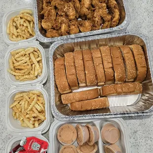 25 chicken finger tailgate tray, 12 texas toast, and 3 crinkle-cut fries
