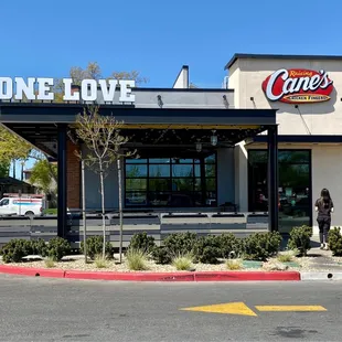 04.15.23 on Greenback Lane