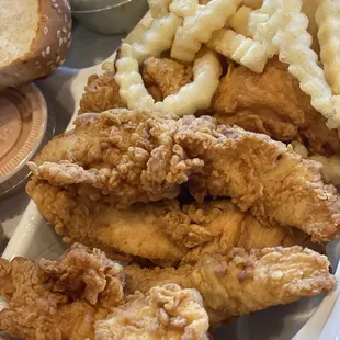 bbq chicken, fried chicken wings, chicken wings, fried chicken, chicken wings and fried chicken, poultry, food, bbq wings, chicken