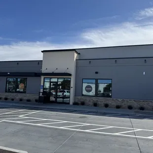 Newly opened in Colma. Dine-in, outside seating, takeout, efficient, well set up drive thru!