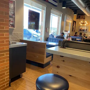 sushi and sashimi, interior