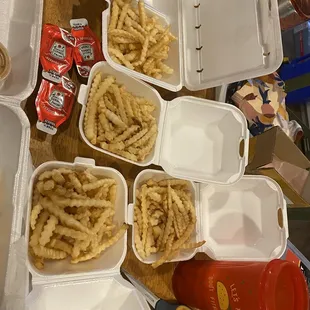 Where&apos;s the chicken?? Thought y&apos;all were a chicken restaurant??