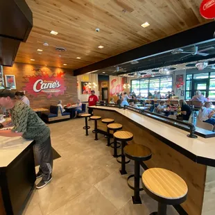 Ordering and drinks are to the left, dining is to the right.
