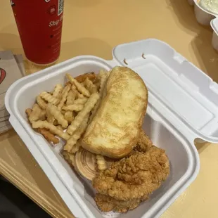 food, chicken wings and fried chicken