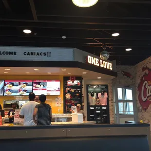 Just like the other Cane&apos;s interiors.