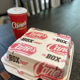 Chicken tender meal.