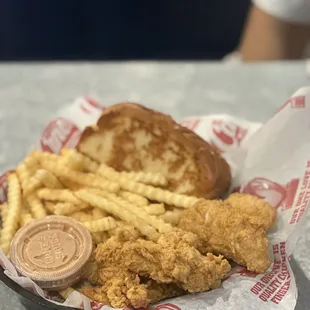 Raising Cane's Chicken Fingers