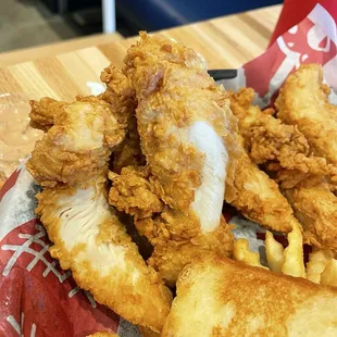 Breading falling off!!! WTF Cane's?
