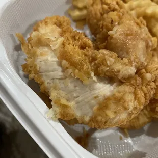 fried chicken and macaroni and cheese