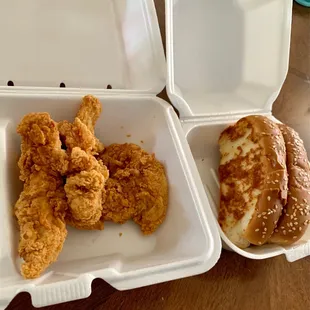 Chicken fingers and Texas toast