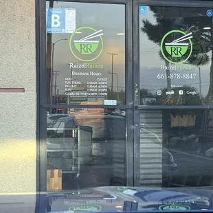 Store hours