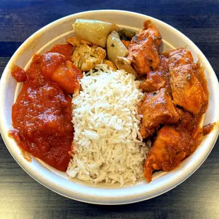 Express Bowl #1 - Chicken Vindaloo with Half Sautéed Veggies and Half Rice