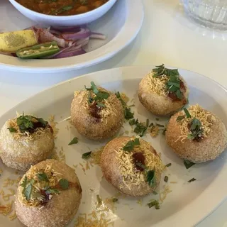 Chole Chana Bhatura