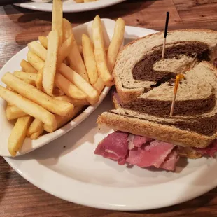 Reuben Entree