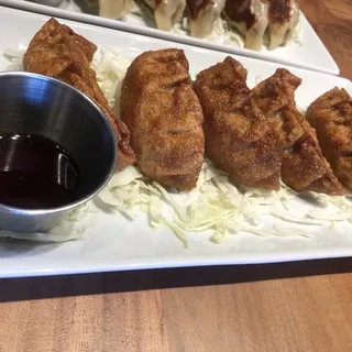 Jumbo Crispy Gyoza