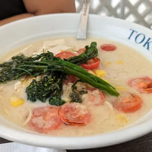 ramen and noodles, food