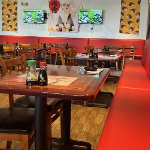 sushi and sashimi, interior