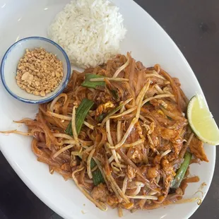 Chicken pad Thai