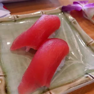 Tuna Nigiri