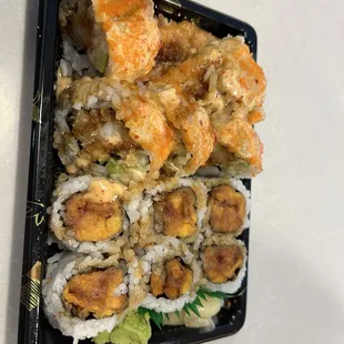 Raku Sushi & Lounge