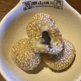 Sesame Balls (6pcs)