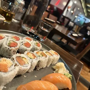 Salmon nigiri, salmon crunch, spicy tuna