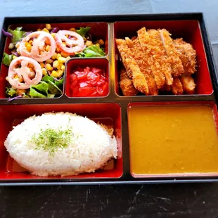 Our famous bento curry plate !!