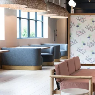 Free wifi &amp; ample space for meetings &amp; flex working.