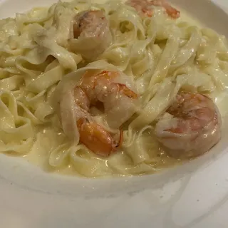 Fettuccini Alfredo with Shrimp