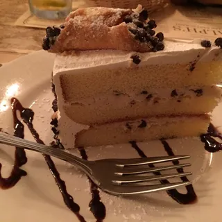 Cannoli Cake