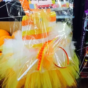 Candy corn costume! How stinking cute?!