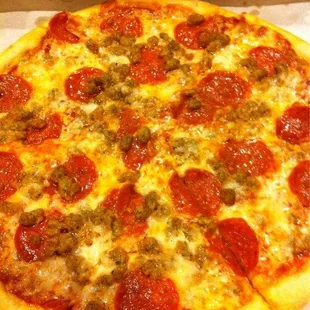 Small (12 in) pepperoni &amp; sausage