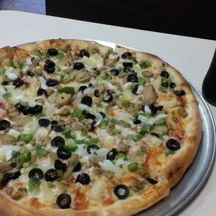 Works pizza without pepperoni, sub pineapple