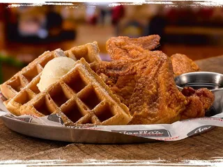 Joella's Hot Chicken - St Matthews