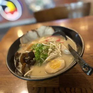 Tonkotsu Ramen (Creamy Pork Soup Base)