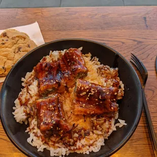 Unagi bowl