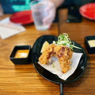 chicken wings and fried chicken, food